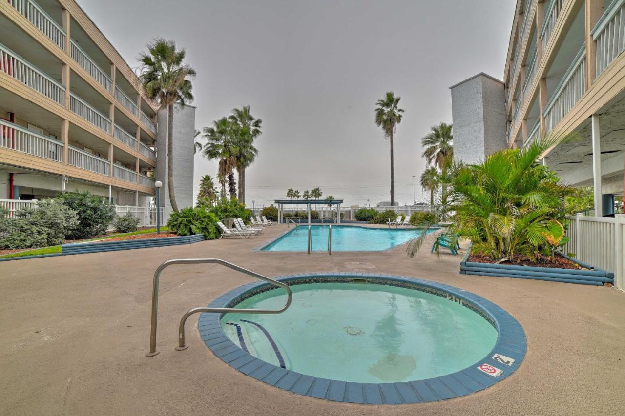 Updated Front Beach Condo With Resort Amenities! Корпус-Крісті Екстер'єр фото